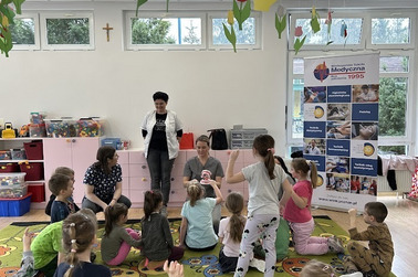 Higienistki stomatologiczne w Przedszkolu Weseli Sportowcy w Luboniu